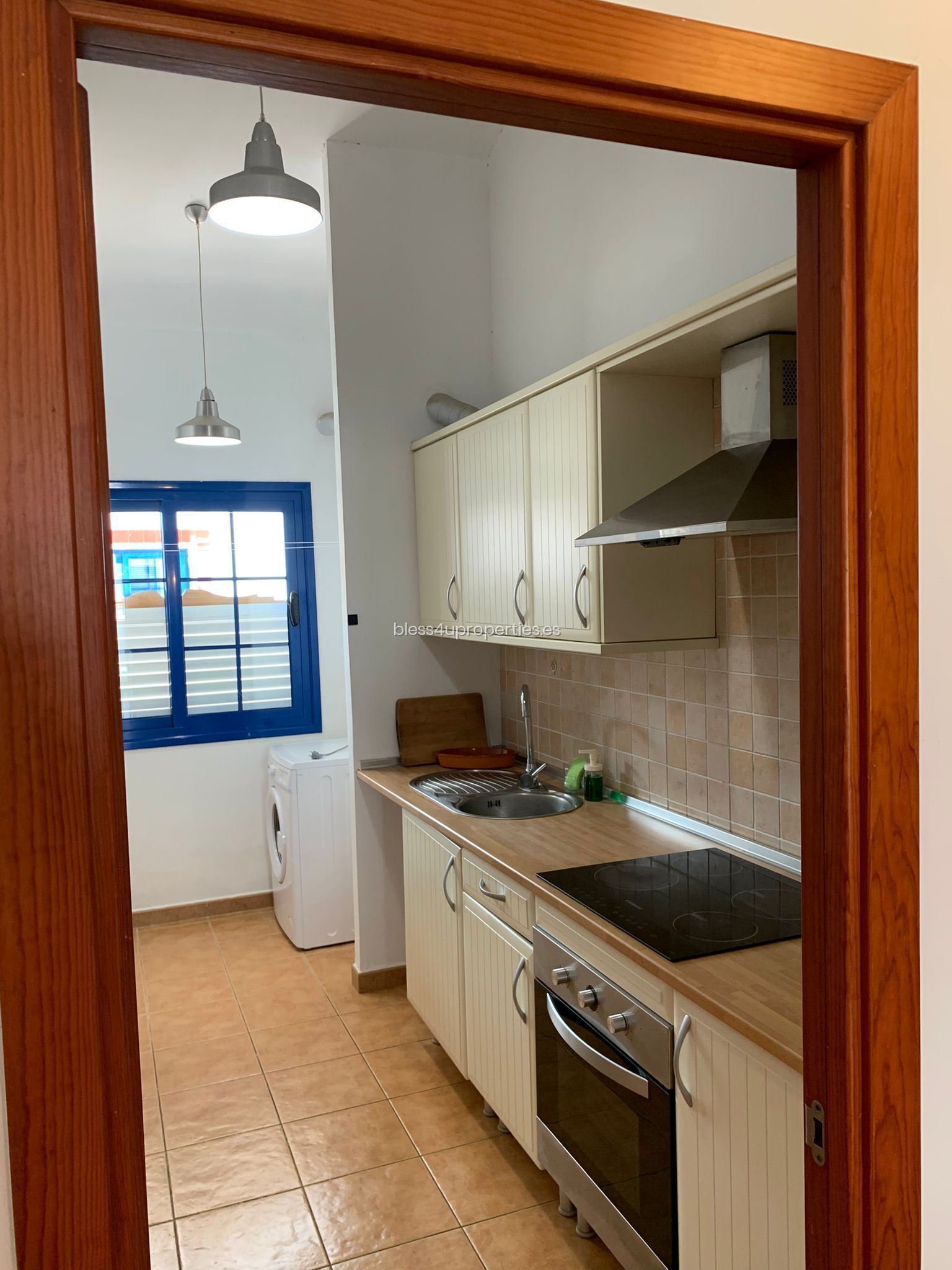 WhatsApp Image 2025-09-17 at 17.40.45 (2)